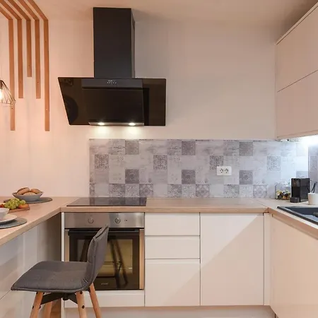 Apartamento L&r Luxury Apartment- Free Parking