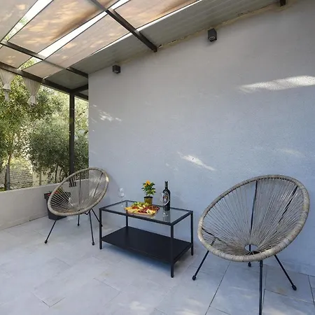 L&r Luxury Apartment- Free Parking דירה זאדאר