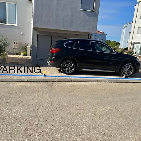 L&r Luxury Apartment- Free Parking Apartamento *