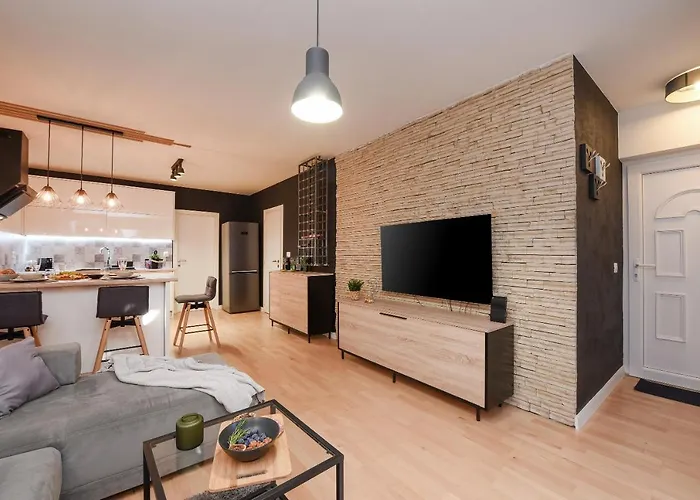 L&r Luxury Apartment- Free Parking Appartement
