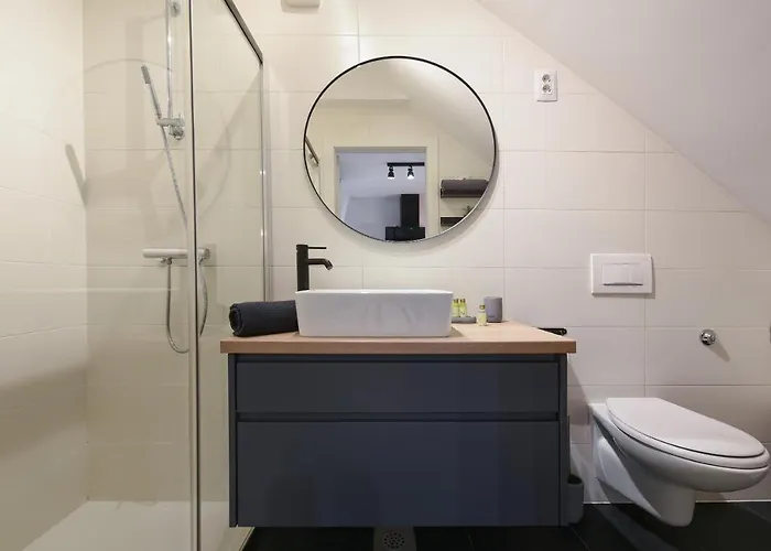 L&r Luxury Apartment- Free Parking Appartement
