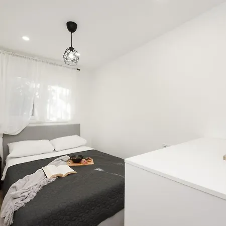 アパート L&r Luxury Apartment- Free Parking