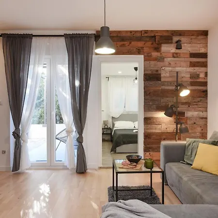 L&r Luxury Apartment- Free Parking Appartement Zadar
