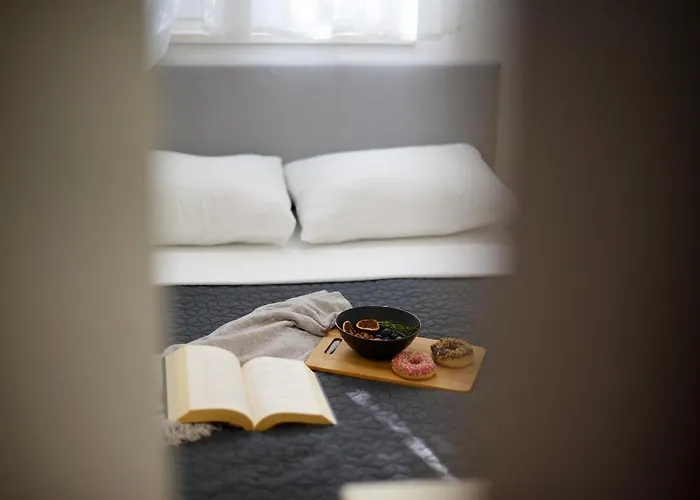 L&r Luxury Apartment- Free Parking Апартаменты *