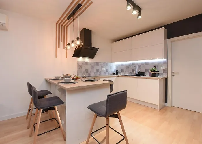 L&r Luxury Apartment- Free Parking Апартаменты Задар